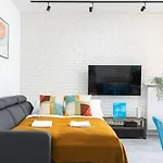 Grzybowska 85 P&O Serviced Apartments